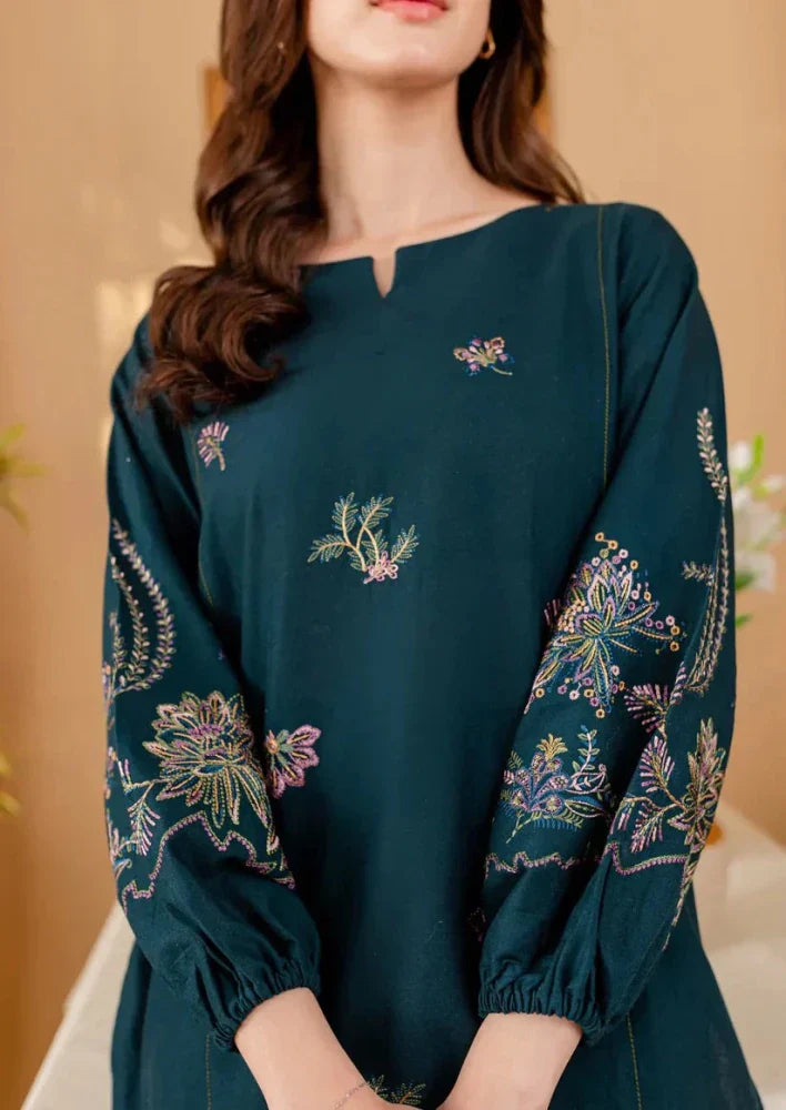 Lawn 2PC Embroidered - 5008 - Sapphire Studios