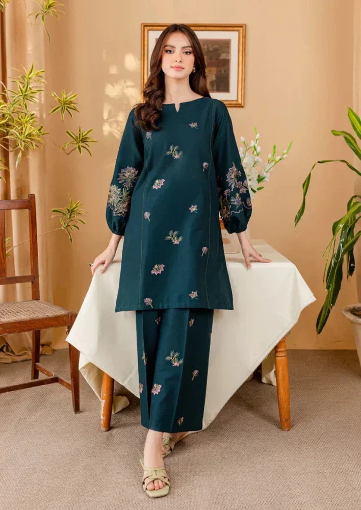 Lawn 2PC Embroidered - 5008 - Sapphire Studios