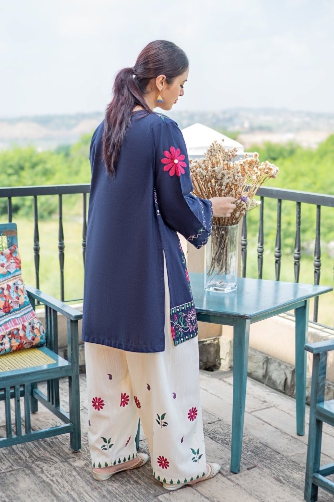 Lawn - 2pc Embroidered - 5081 - Sapphire Studios