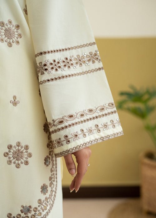 Lawn - 2PC Embroidered Suit - 5333 - Sapphire Studios