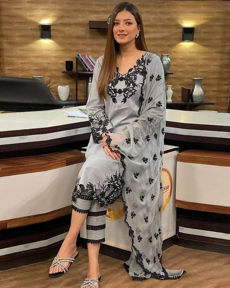 Lawn - 3PC Embroidered Shirt with Chiffon Embroidered Dupatta - 5138 - Sapphire Studios