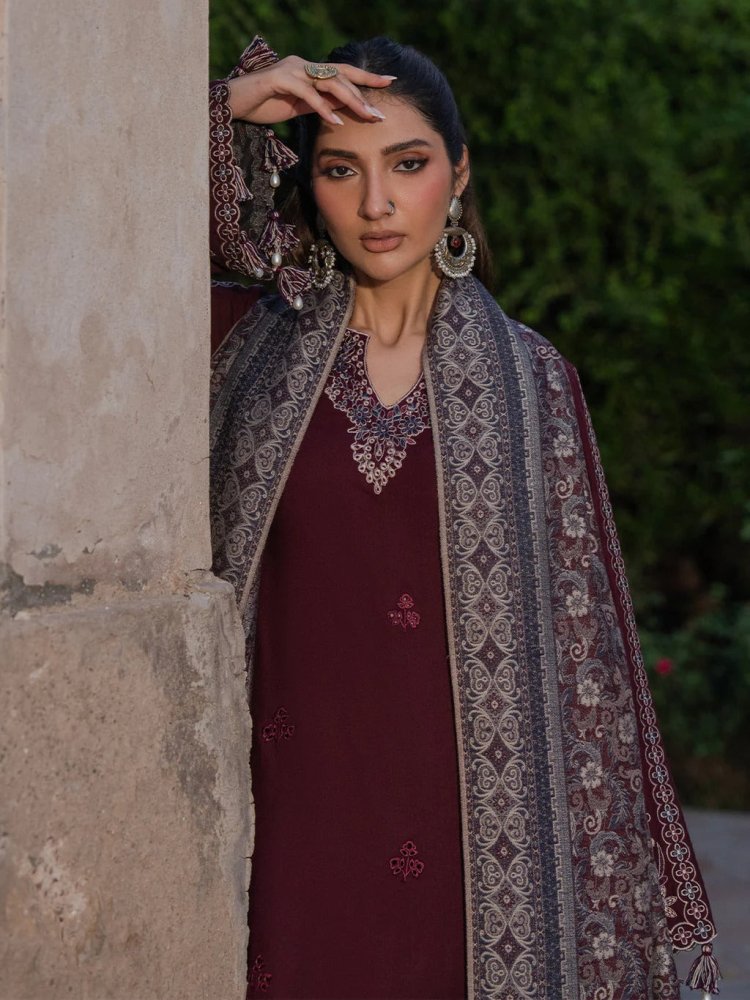 Lawn 3PC Embroidered Shirt with Digital Printed Jacquard Dupatta - 5047 - Sapphire Studios
