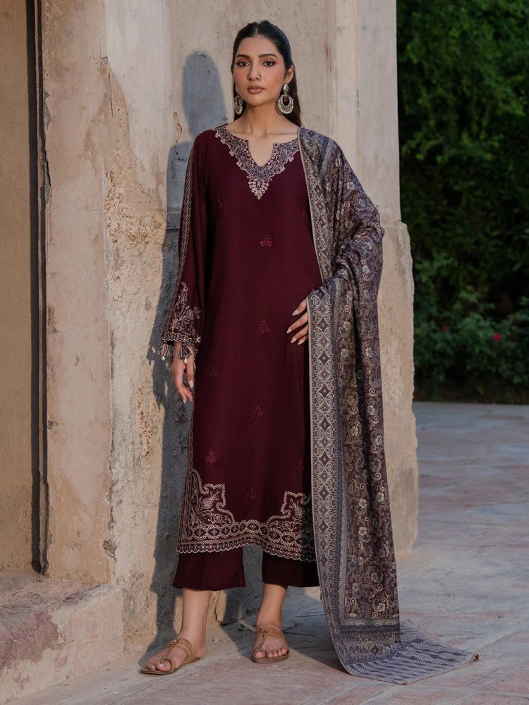 Lawn 3PC Embroidered Shirt with Digital Printed Jacquard Dupatta - 5047 - Sapphire Studios