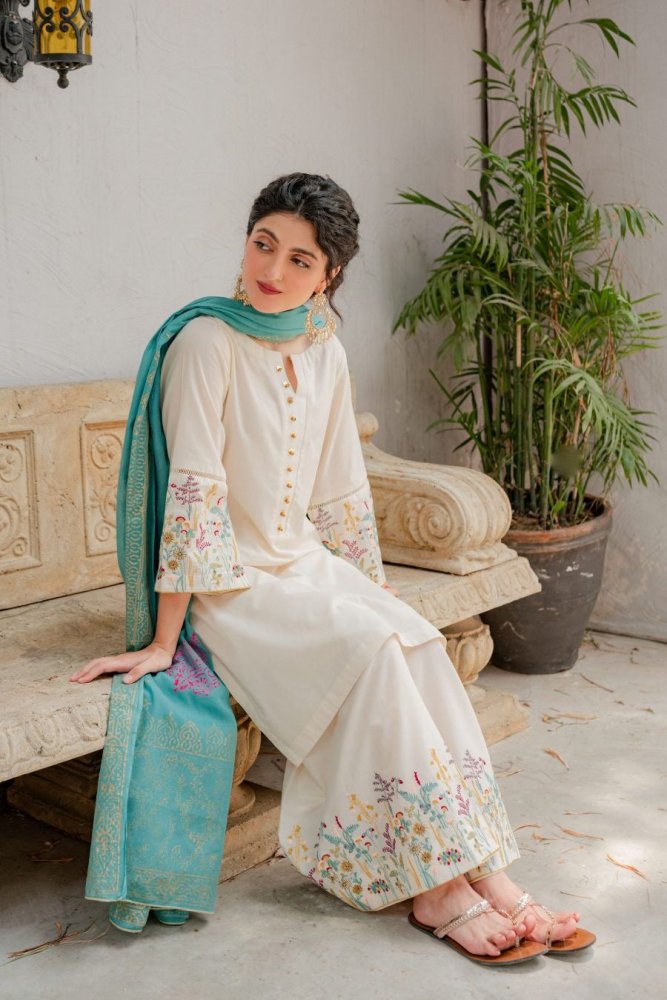 Lawn 3PC Embroidered Shirt with Digital Printed Jauqard Dupatta - 5018 - Sapphire Studios