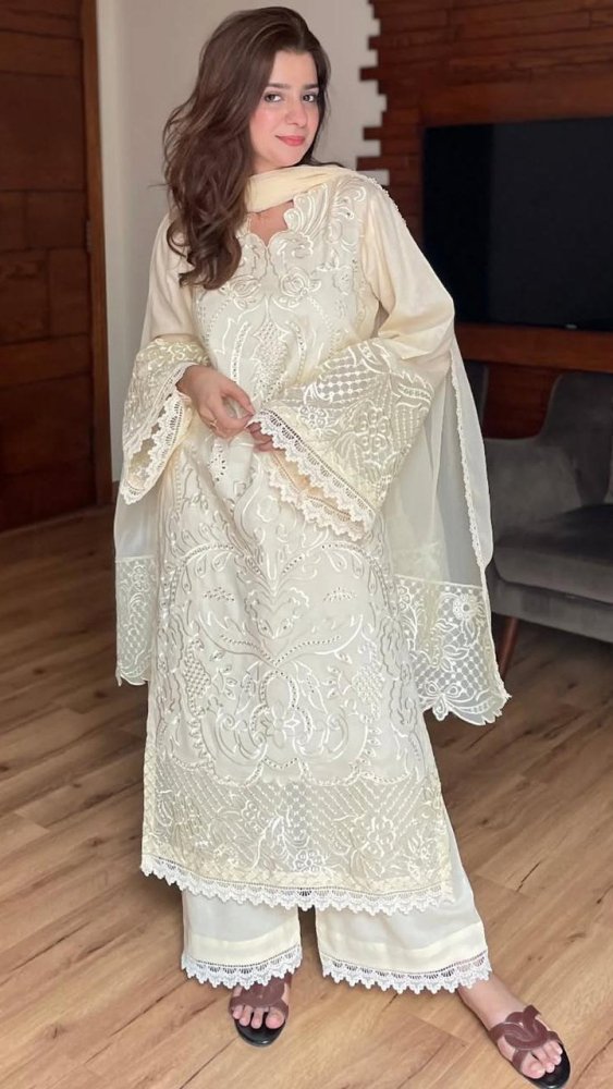 Lawn - 3PC Embroidered Shirt With Organza Embroidered Dupatta - 5307 - Sapphire Studios