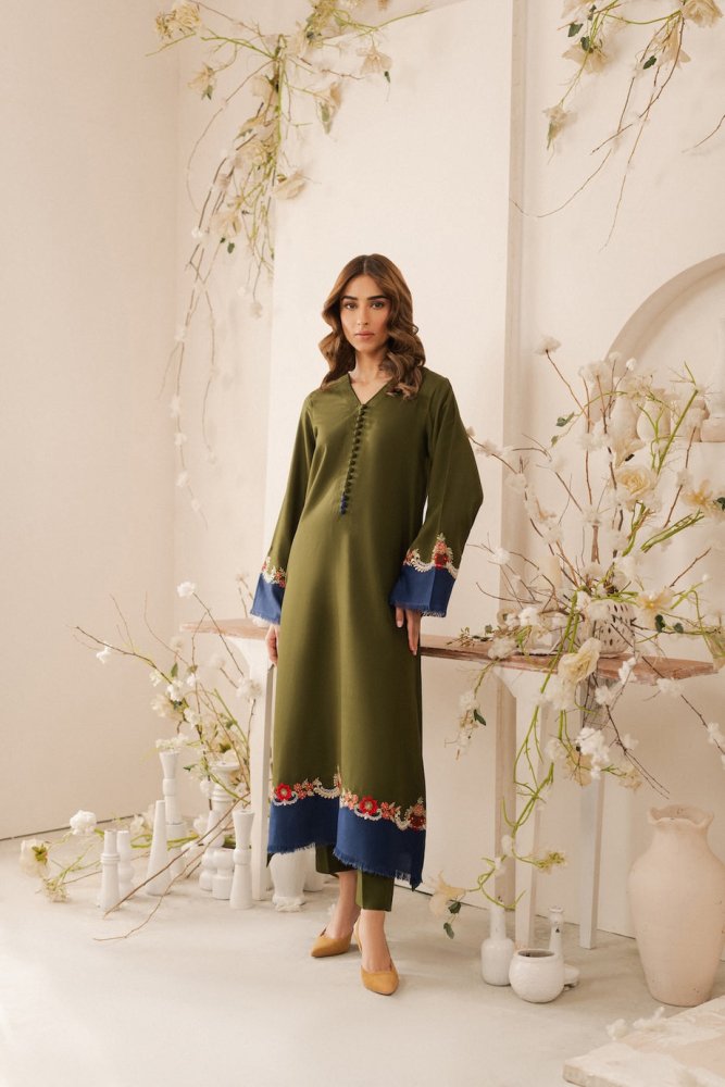 Lawn - 3PC Embroidered Shirt with Plain Dyed Chiffon Dupatta - 5083 - Sapphire Studios