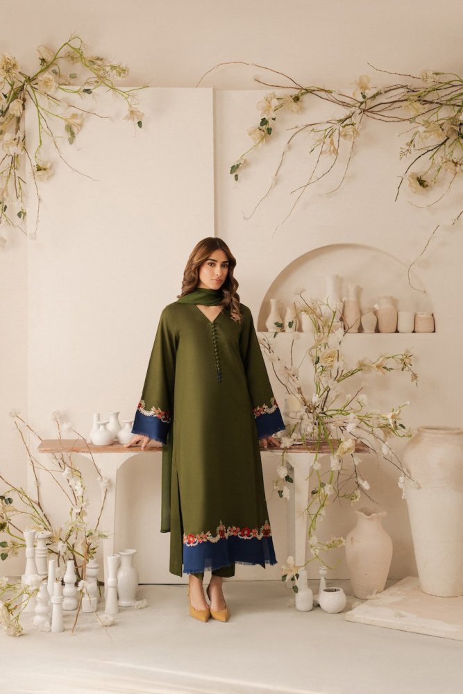 Lawn - 3PC Embroidered Shirt with Plain Dyed Chiffon Dupatta - 5083 - Sapphire Studios