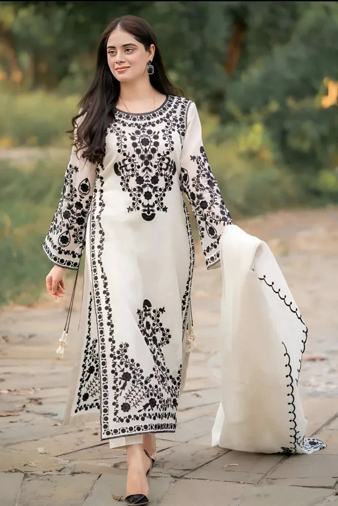 Lawn 3PC Embroidered With Chiffon Embroidered Dupatta - 5019 - Sapphire Studios