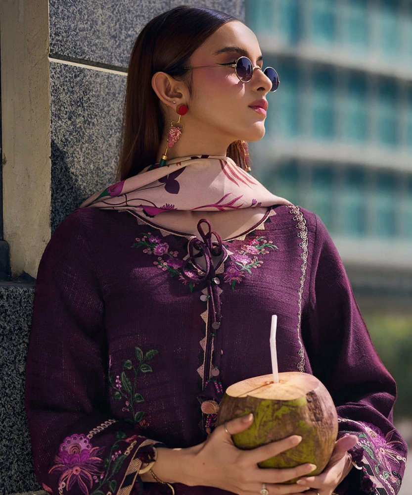 Lawn - 3PC Embroidered with Digital Printed Jacquard Dupatta - 5021 - Sapphire Studios