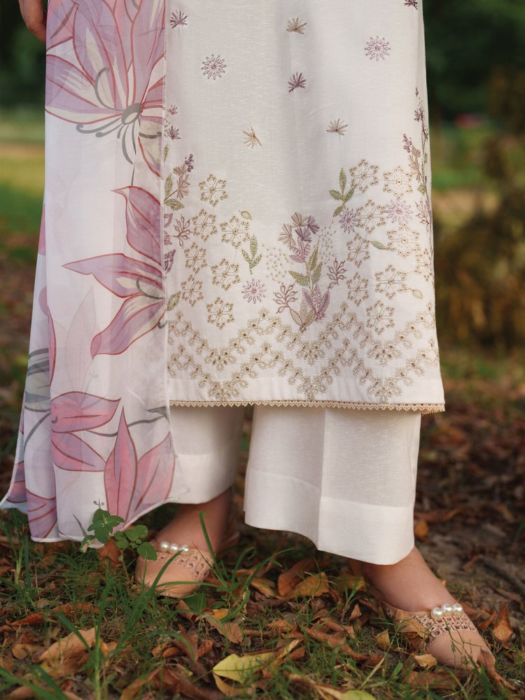 Lawn - 3PC Embroidered With Digital Printed Jacquard Dupatta - 5158 - Sapphire Studios