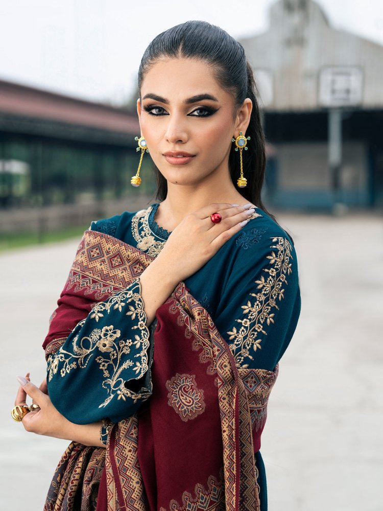 Lawn - 3PC Embroidered With Digital Printed Jacquard Dupatta - 5217 - Sapphire Studios