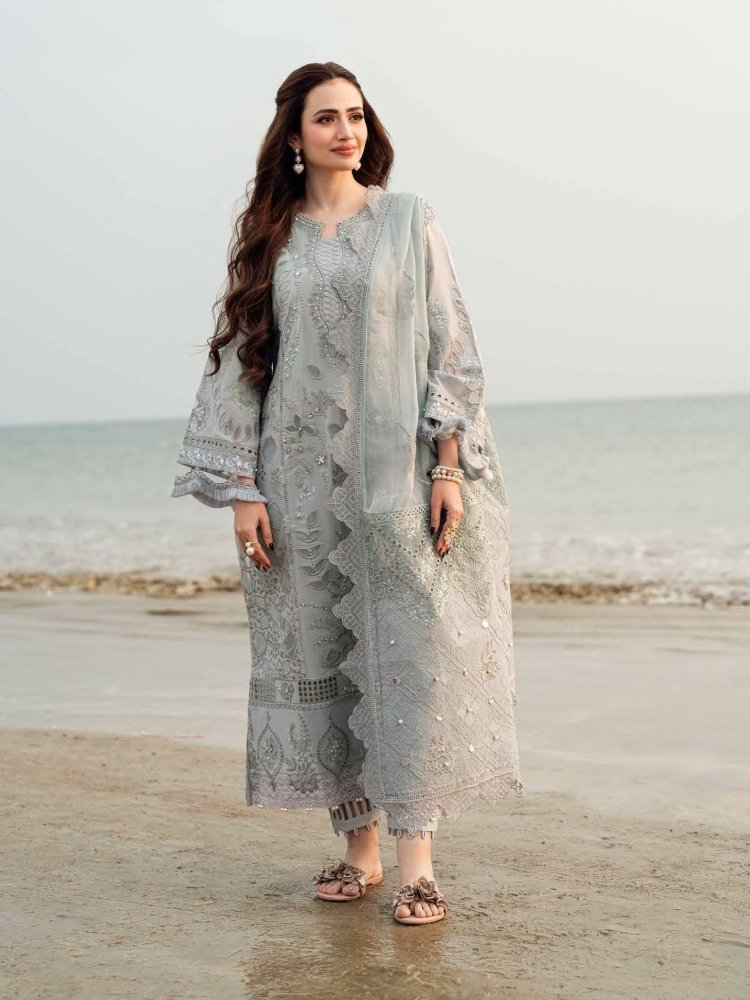 Lawn - 3PC Laser Cut Embroidered Shirt With Khadi Net Embroidered Dupatta - 5401 - Sapphire Studios