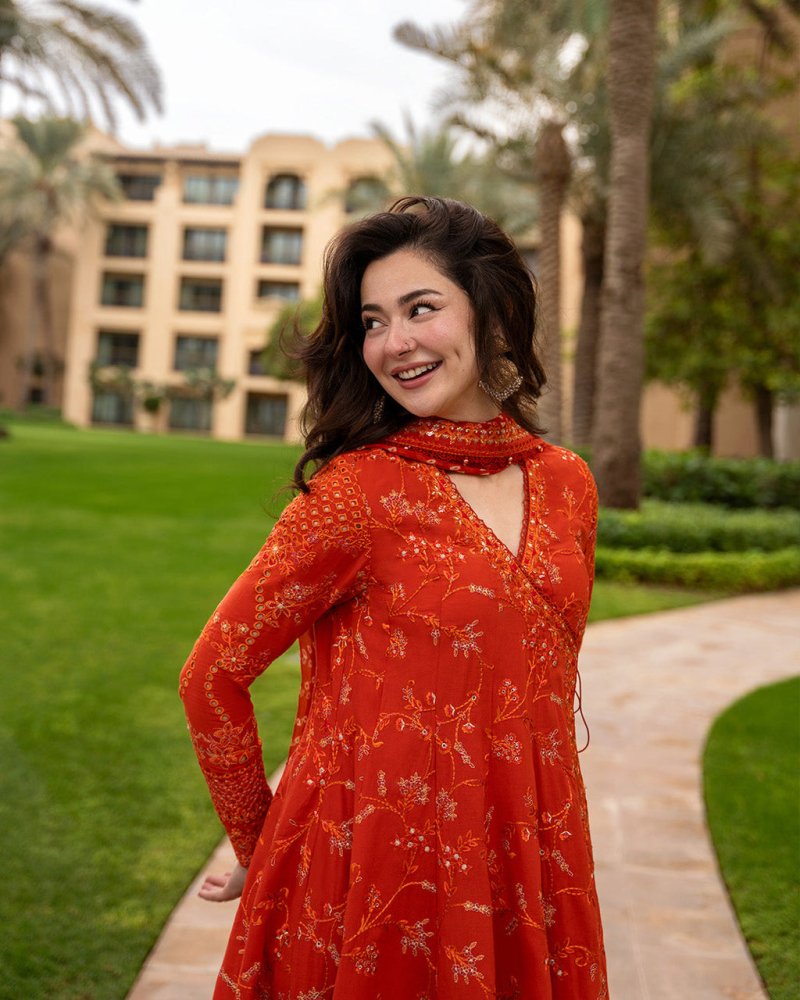 Lawn - 3PC Sequence Embroidered With Digital Printed Jacquard Dupatta - 5301 - Sapphire Studios